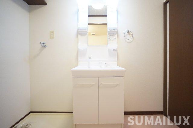 インフィニティ出水Ⅲの独立洗面台