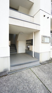 【エントランス】 | 有馬持田マンション