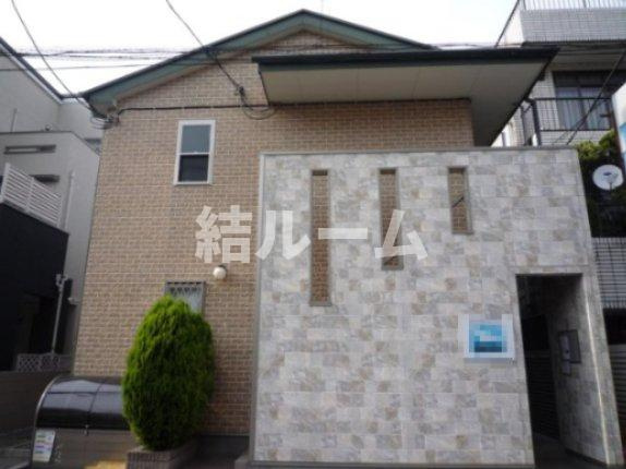 板橋区東新町１丁目のアパートのエントランス