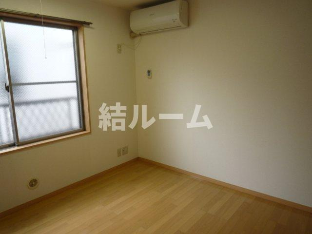 板橋区東新町１丁目のアパートの居間・リビング