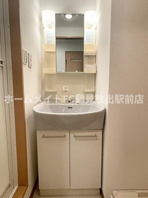 大阪市鶴見区放出東３丁目の賃貸マンションの独立洗面台
