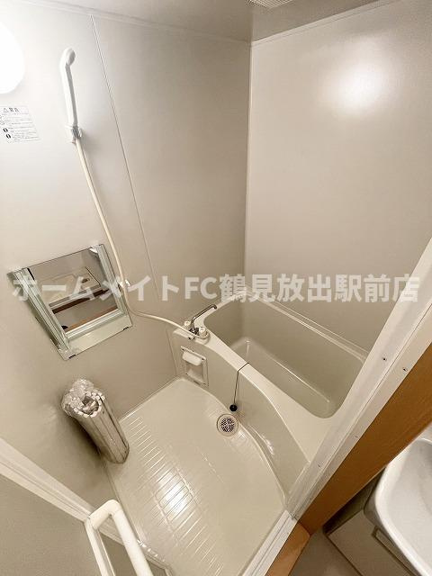 大阪市鶴見区放出東３丁目の賃貸マンションの浴室