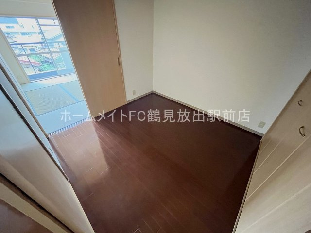 大阪市鶴見区今津南１丁目の賃貸マンションの洋室