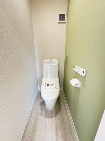 新築戸建　富士市宮島８期　全3区画　3号棟166.17㎡（50.26坪）のトイレ|コンパクトで使いやすい1階トイレです