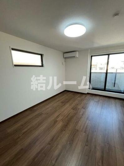 豊島区池袋本町４丁目のアパートの居間・リビング