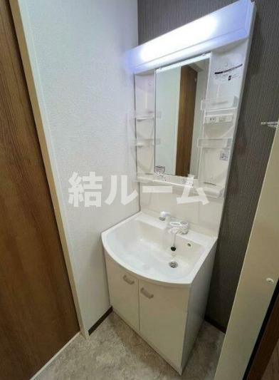 豊島区池袋本町４丁目のアパートの洗面所