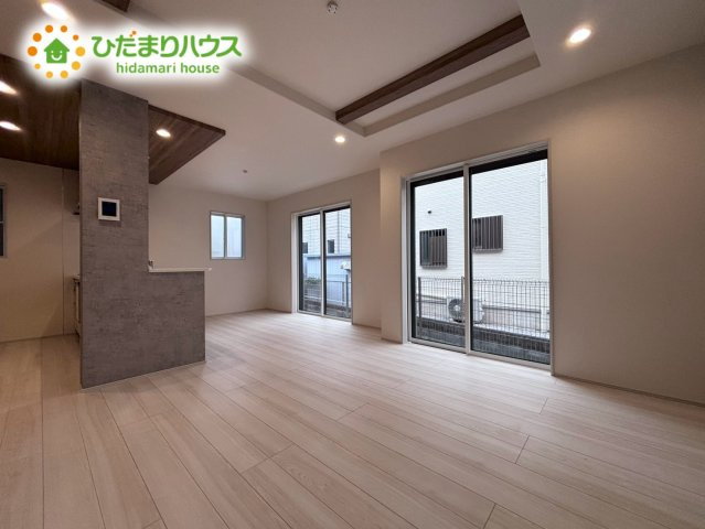 北本市中丸7丁目　新築戸建　ブルーミング08の居間・リビング