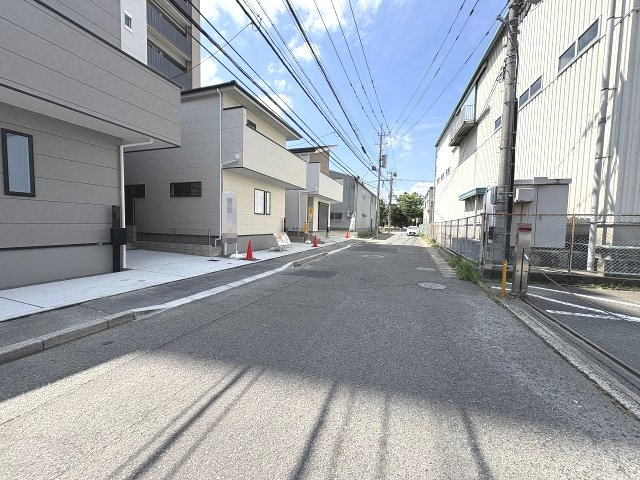 【その他】 | 福岡市東区原田4丁目3期　3号棟（全3棟）【仲介手数料無料・0円】 | 現地写真。前面道路です。