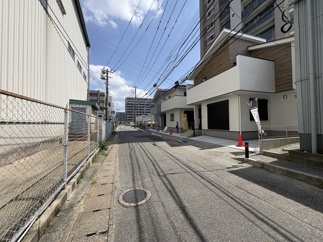 【その他】 | 福岡市東区原田4丁目3期　3号棟（全3棟）【仲介手数料無料・0円】 | 現地写真。前面道路です。