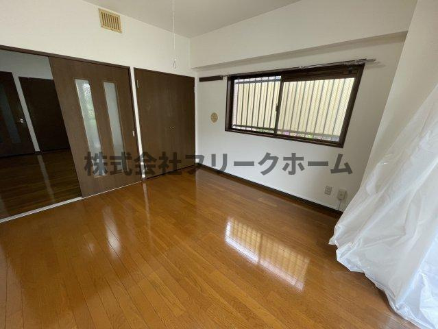 武蔵野市関前２丁目の賃貸マンションの居間・リビング