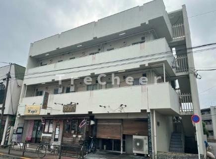 みつるマンションのエントランス