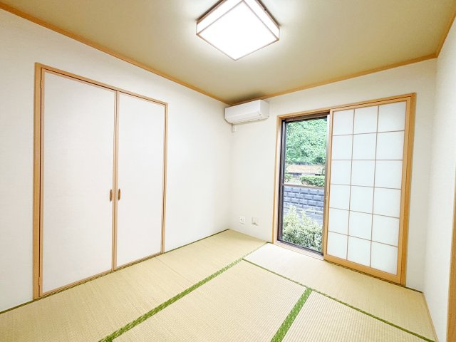 大蔵5丁目戸建の和室