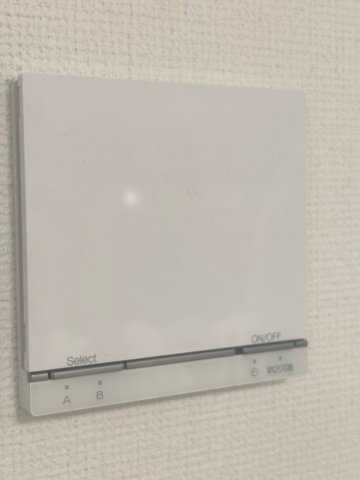 大蔵5丁目戸建のセキュリティ|床暖房（リビング）