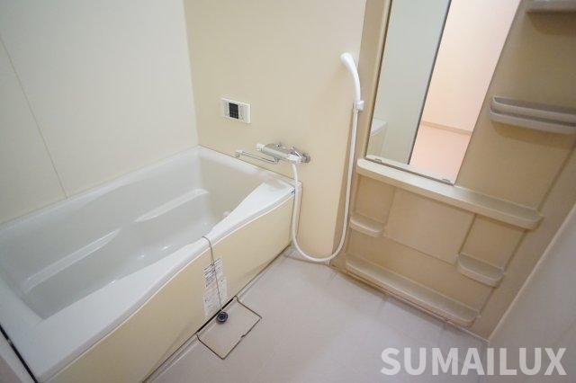 熊本市南区田井島１丁目の賃貸マンションの浴室|写真は反転タイプになります。