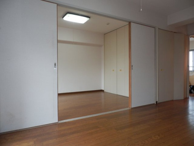 【寝室】 | 吉田ビル