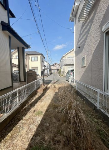 【前面道路含む現地写真】 | 熊谷市新堀　中古戸建