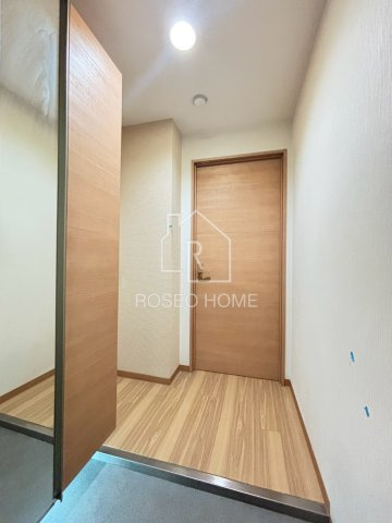 ZERO ONE 谷町の玄関
