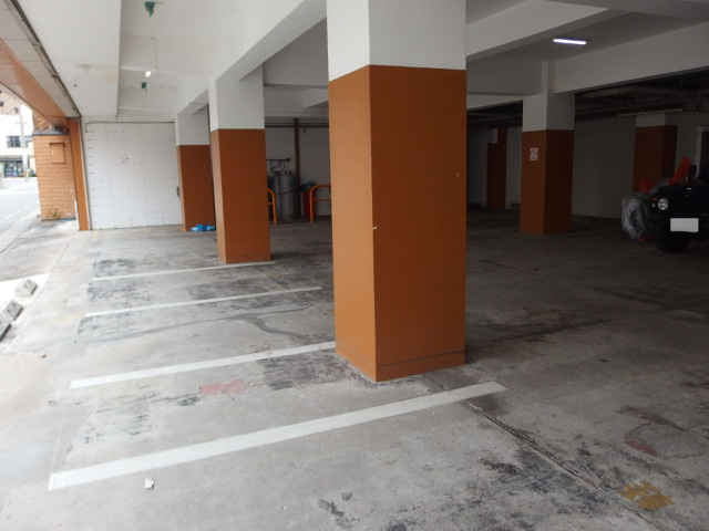 パラシオ美合の駐車場