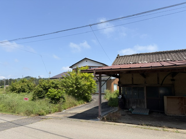奥州市衣川六道の前面道路含む現地写真