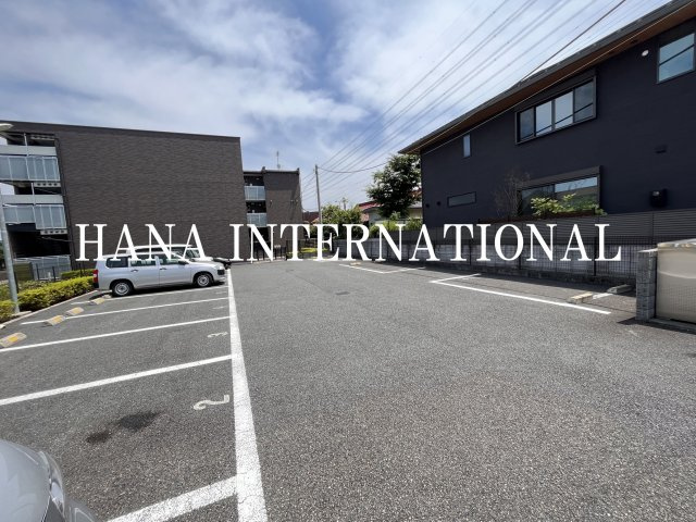 レオネクストプロムナードの駐車場