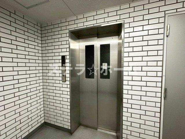 セントラルパレス東豊中のその他共用部分|エレベーターです
