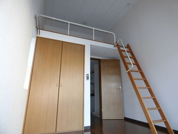 パルテネール北及Sの居間・リビング