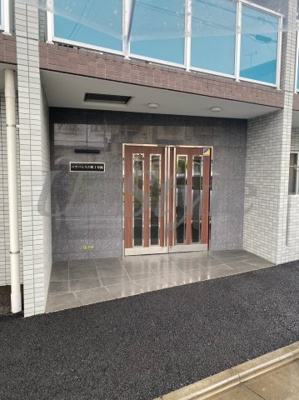 【エントランス】 | ペアパレス六町1号館