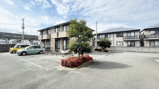 シャーメゾン　ブルーム　Ⅰの駐車場