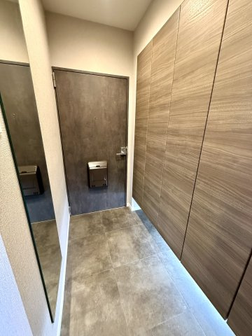 宮園キャピタルマンションの玄関