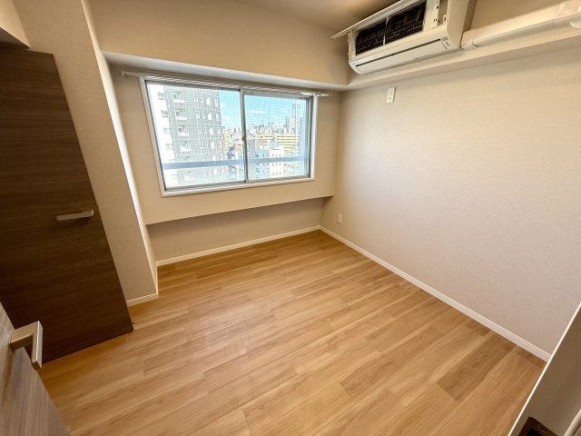 宮園キャピタルマンションの洋室