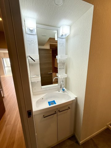 宮園キャピタルマンションの独立洗面台