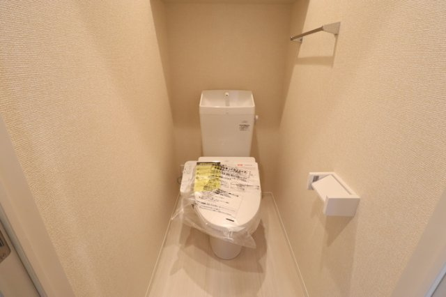 D-ROOM椿森1丁目Bのトイレ