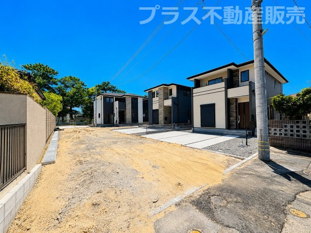 【外観】 | 福岡市東区三苫1丁目2期　2号棟（全4棟）【仲介手数料無料・0円】 | 現地写真。プラス不動産販売なら、現場の全ての棟をまとめてご見学頂けます。