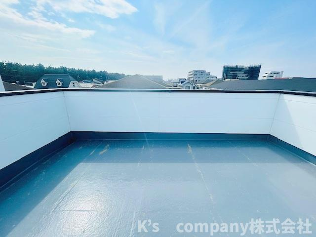 茅ヶ崎市東海岸南3丁目　新築戸建　2号棟のバルコニー|広々としたルーフバルコニー☆