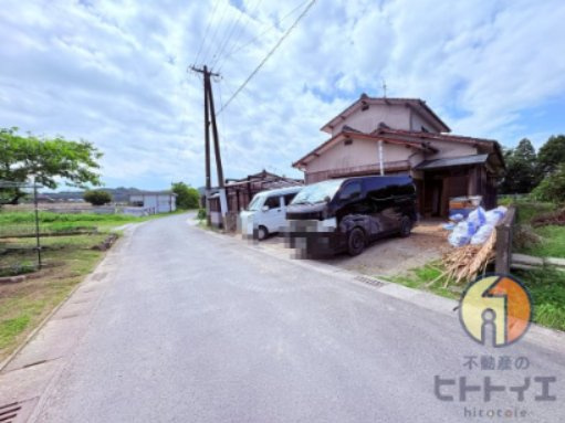 中古住宅)八女市酒井田の前面道路含む現地写真|※リノベーション途中の写真です