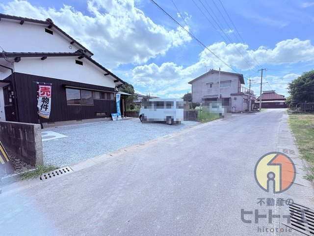 中古住宅)八女市酒井田の前面道路含む現地写真