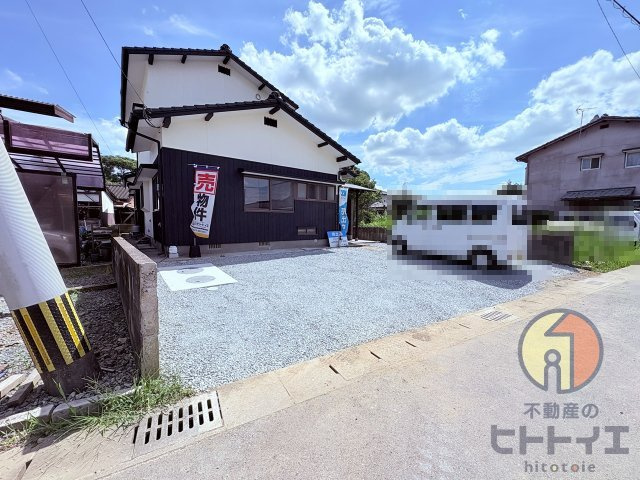 中古住宅)八女市酒井田の駐車場