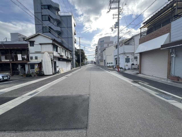 神戸市長田区海運町８丁目の前面道路含む現地写真