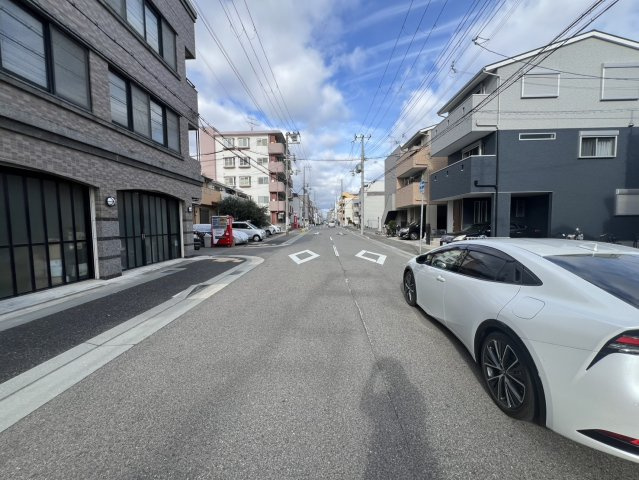 神戸市長田区海運町８丁目の前面道路含む現地写真