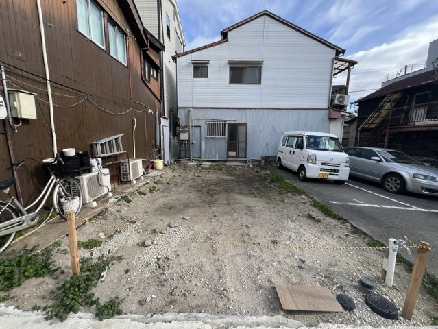 神戸市長田区海運町８丁目の前面道路含む現地写真
