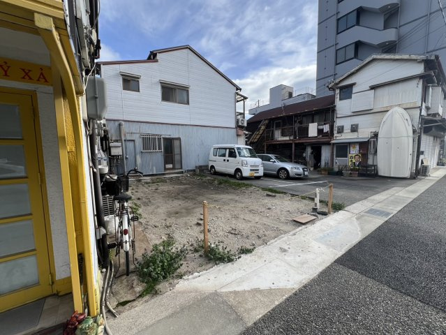 神戸市長田区海運町８丁目の前面道路含む現地写真