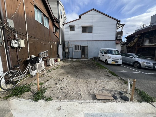 神戸市長田区海運町８丁目の前面道路含む現地写真