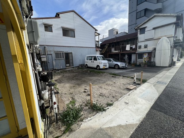 神戸市長田区海運町８丁目の前面道路含む現地写真