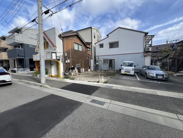 神戸市長田区海運町８丁目の前面道路含む現地写真