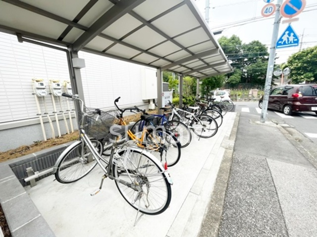 コリーヌヴェール盆栽のその他共用部分|駐輪置き場です！