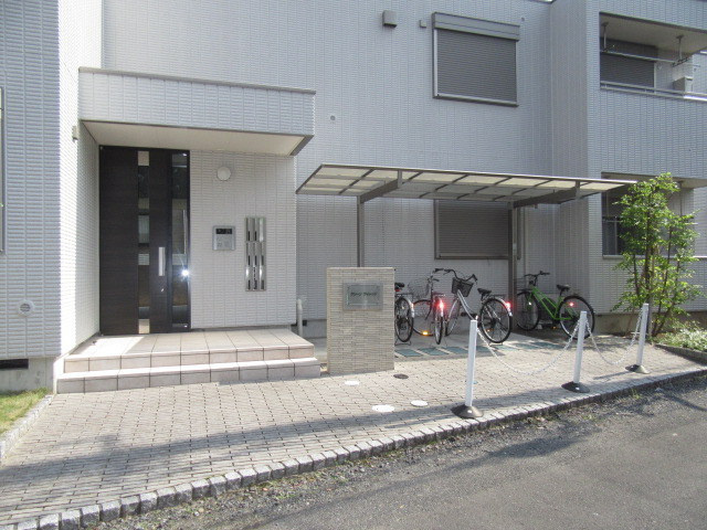 グリーンヴィレッジのエントランス
