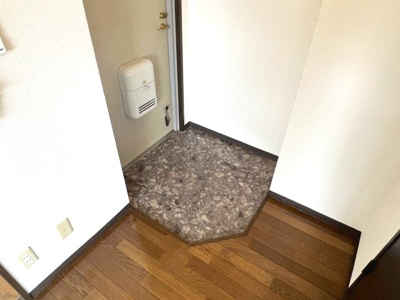 【玄関】 | 楠町タムラビル