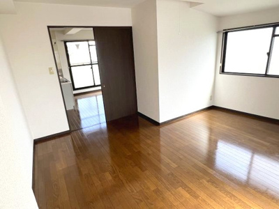 【洋室】 | 楠町タムラビル