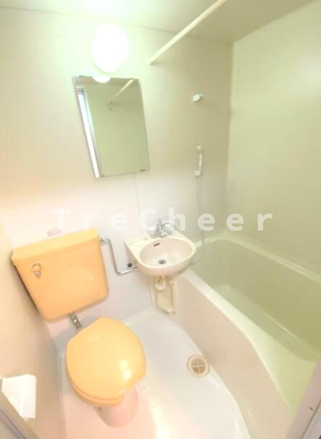 フォーレ蓮根の浴室