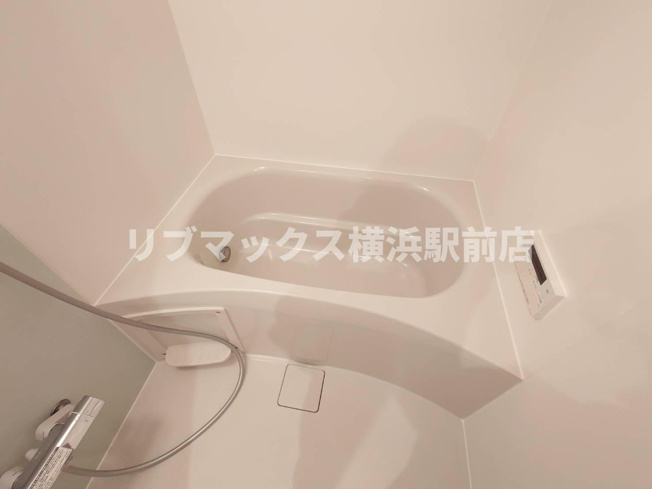 【浴室】ベイアズール関内